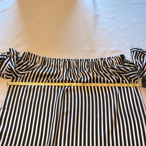 H&M BLUE AND WHITE STRIPED TOP SIZE 8 - Picture 8 of 13